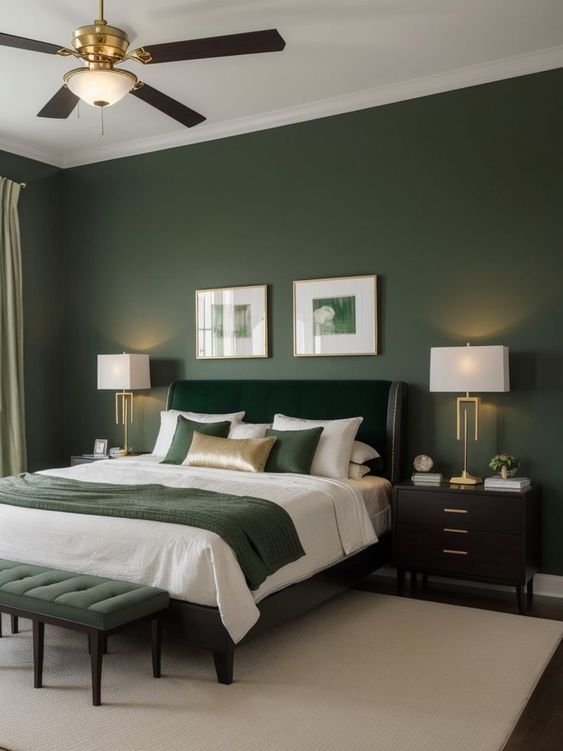 Transform Your Bedroom with Stunning Emerald Green Accent Wall ...